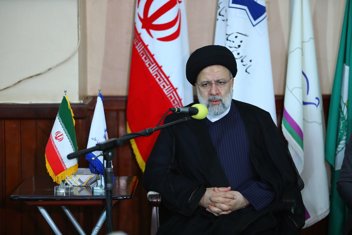 رئیسی: دشمن با ترویج همجنسگرایی، نهاد خانواده را تهدید میکند