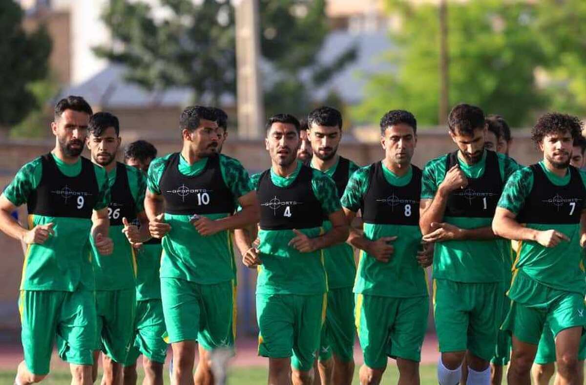 زمان اضافه شدن بازیکنان عراقی به تمرینات صنعت نفت شاگردان ویسی با پرسپولیس بازی میکنند