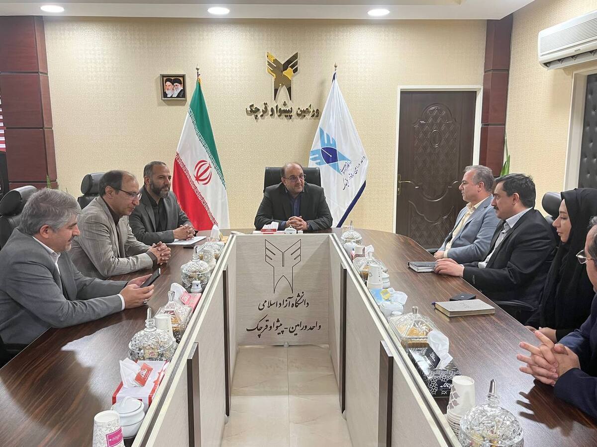 احیای مراتع طبیعی با رویکرد گیاهان دارویی و علمی در دانشگاه آزاد ورامین