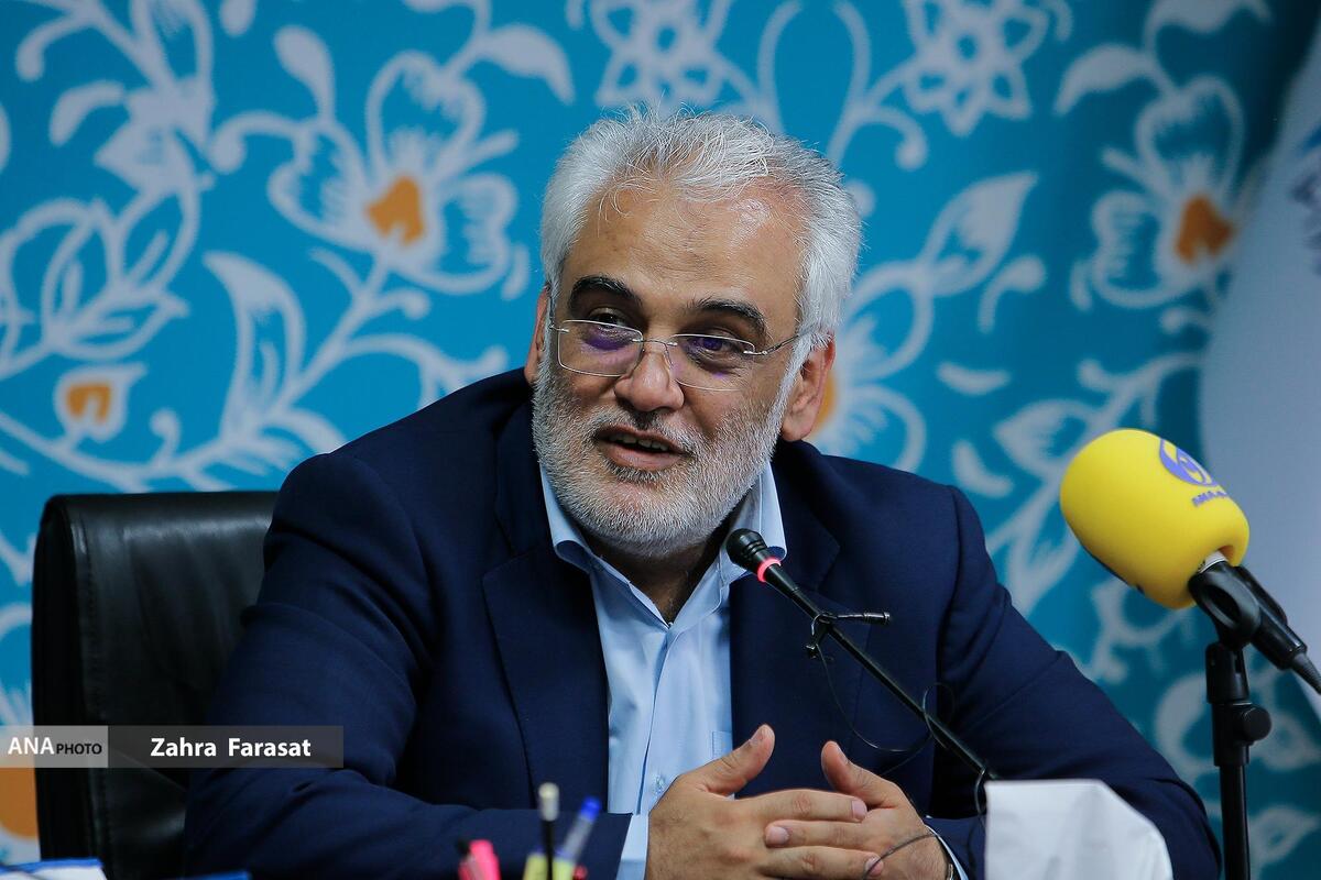 دانشگاه آزاد اسلامی از زیان‌دهی خارج شده است/ تعطیلی واحدهای دانشگاهی به هیچ وجه مطرح نیست