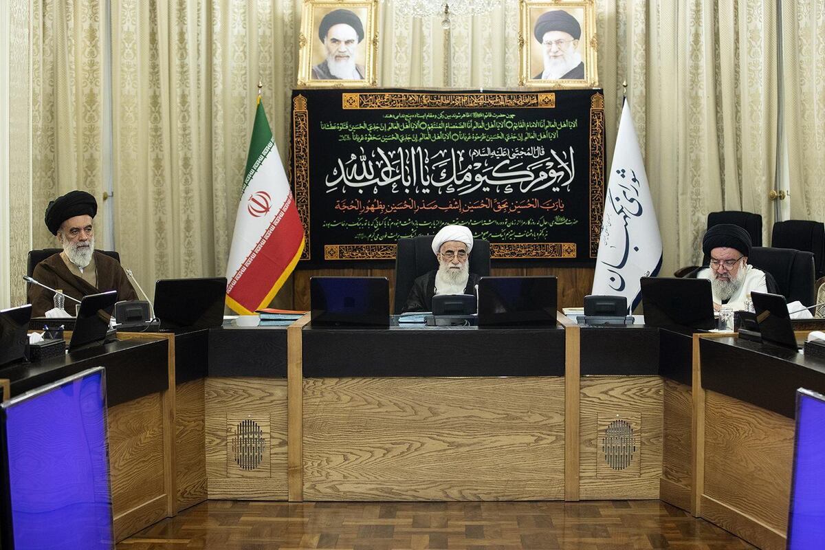 آیت الله جنتی: ماه محرم عامل مهم بازسازی و ترمیم فضای فرهنگی جامعه است