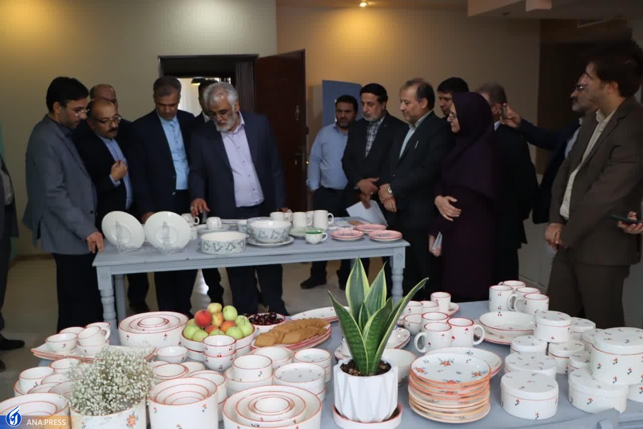از حضور در جمع فناوران مرکز رشد و بازدید از کارخانه نوآوری صنعتی دانشگاه آزاد مشهد