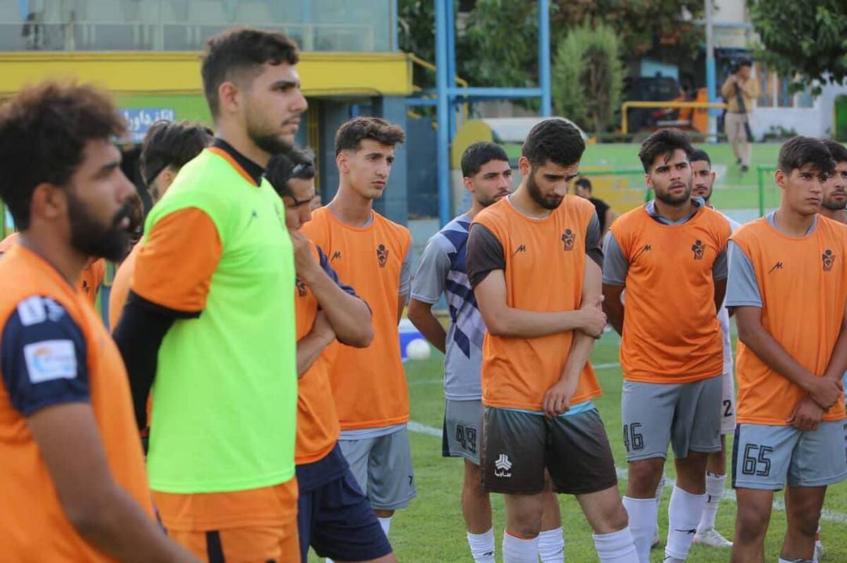 پیکان با شکوری استارت زد