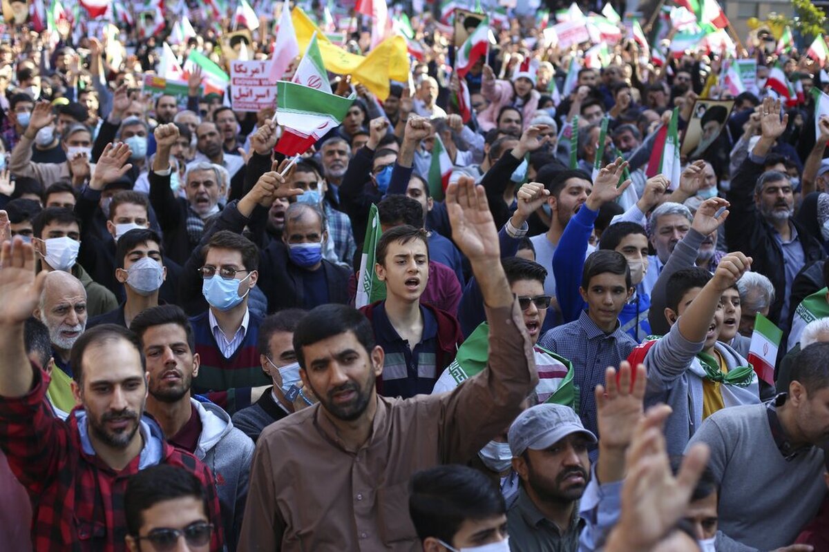 راهپیمایی نمازگزاران جمعه در محکومیت اهانت به قرآن کریم برگزار شد