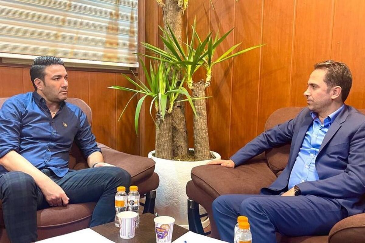 پیشنویس قرارداد برای نکونام ارسال شد دستیاران سرمربی استقلال همچنان بدون قرارداد