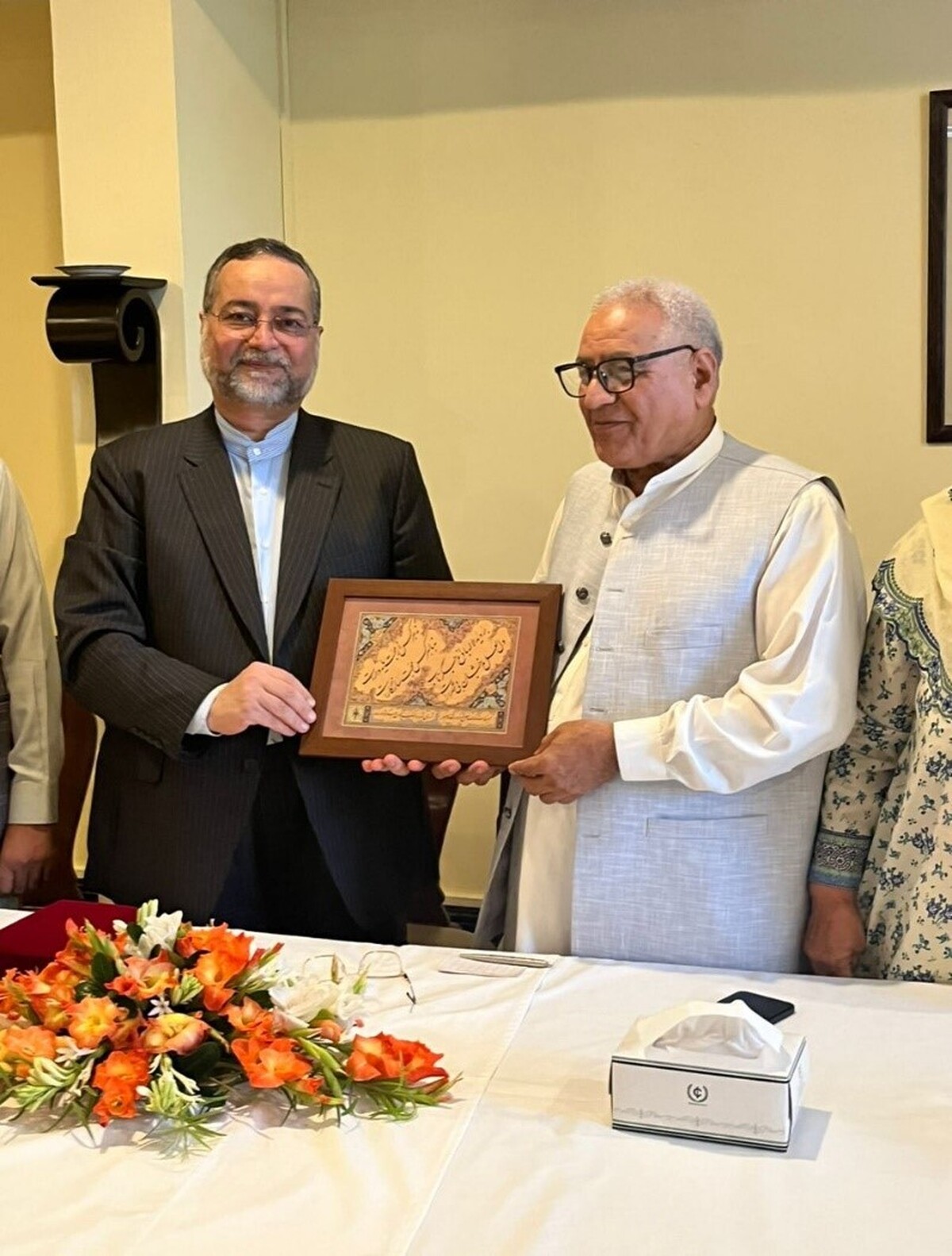 تجلیل از یک استاد زبان و ادبیات فارسی در پاکستان