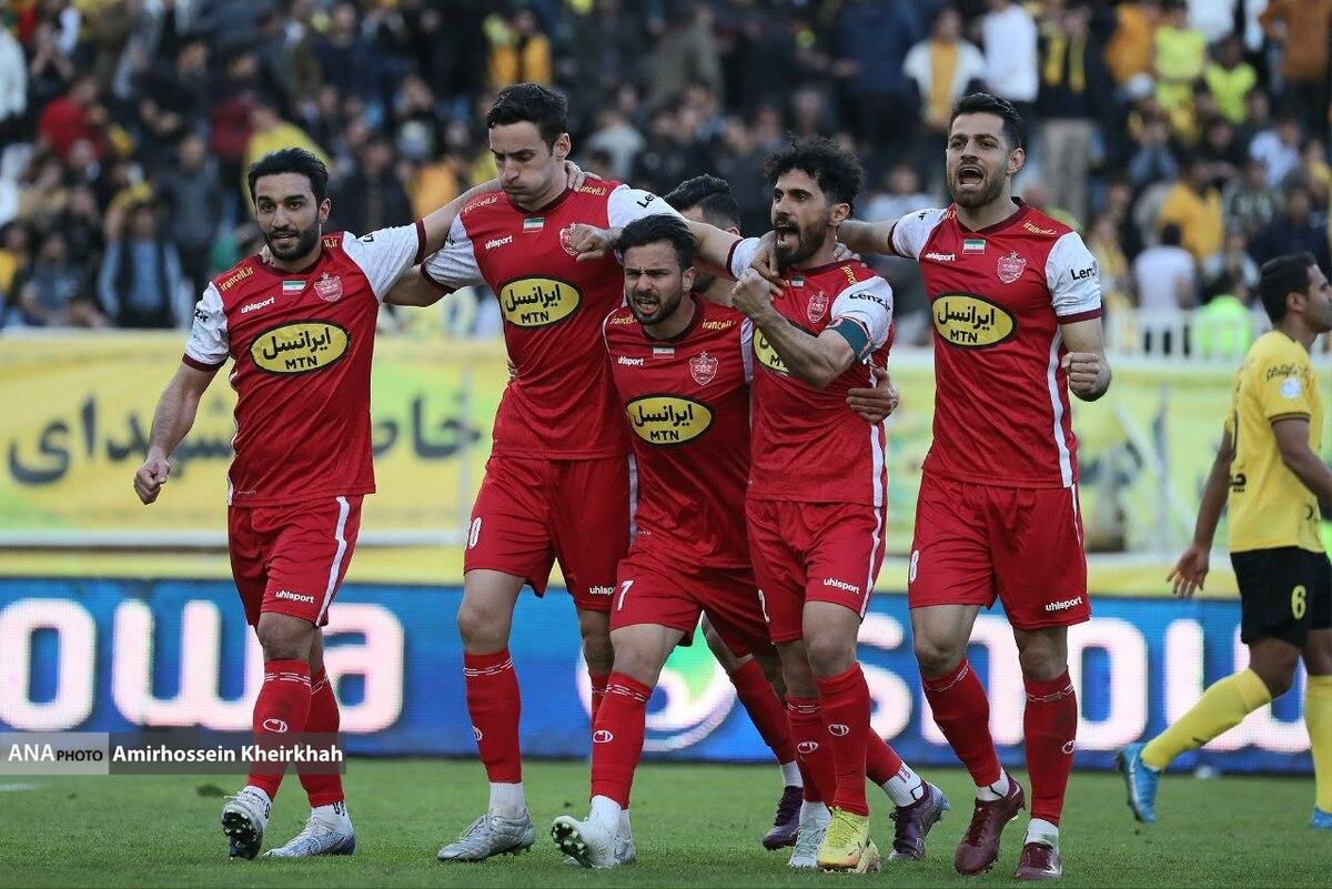 حلالی: سپاهان به دنبال سرپوش گذاشتن بر ناکامی های خود است باشگاه پرسپولیس تکلیف تیمش را مشخص کند
