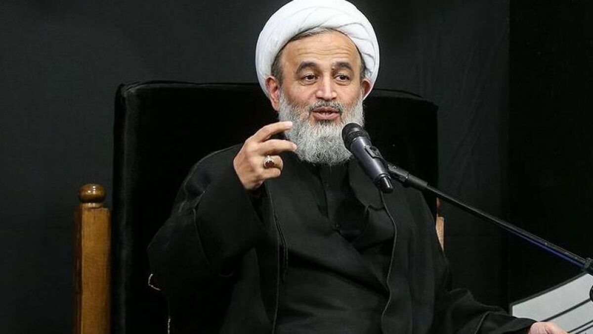 حجتالاسلام پناهیان: هرکسی به «انقلابی نبودن» وجاهت و آبرو بدهد به اسارت رضایت داده است