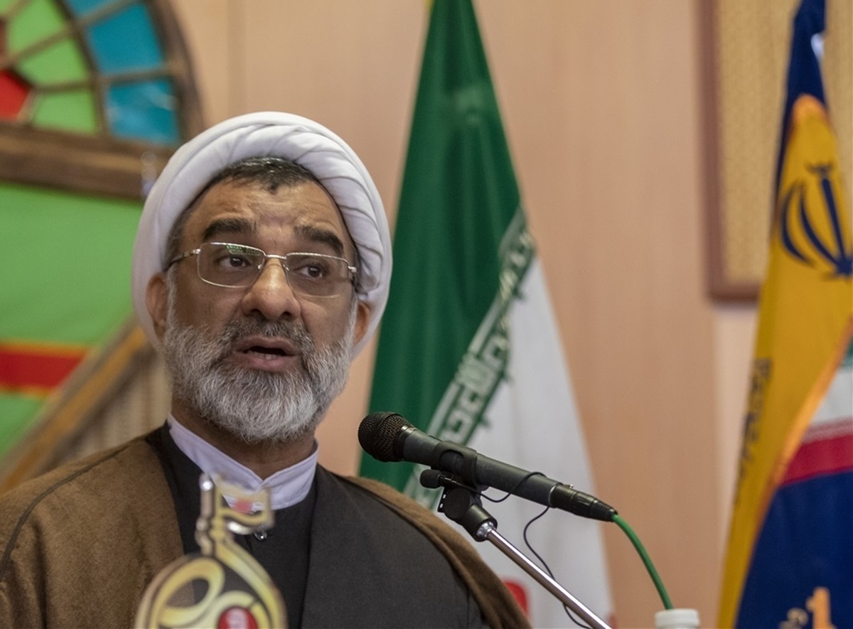 رشتههای دانشگاهی بدون کاربرد باید حذف شوند
