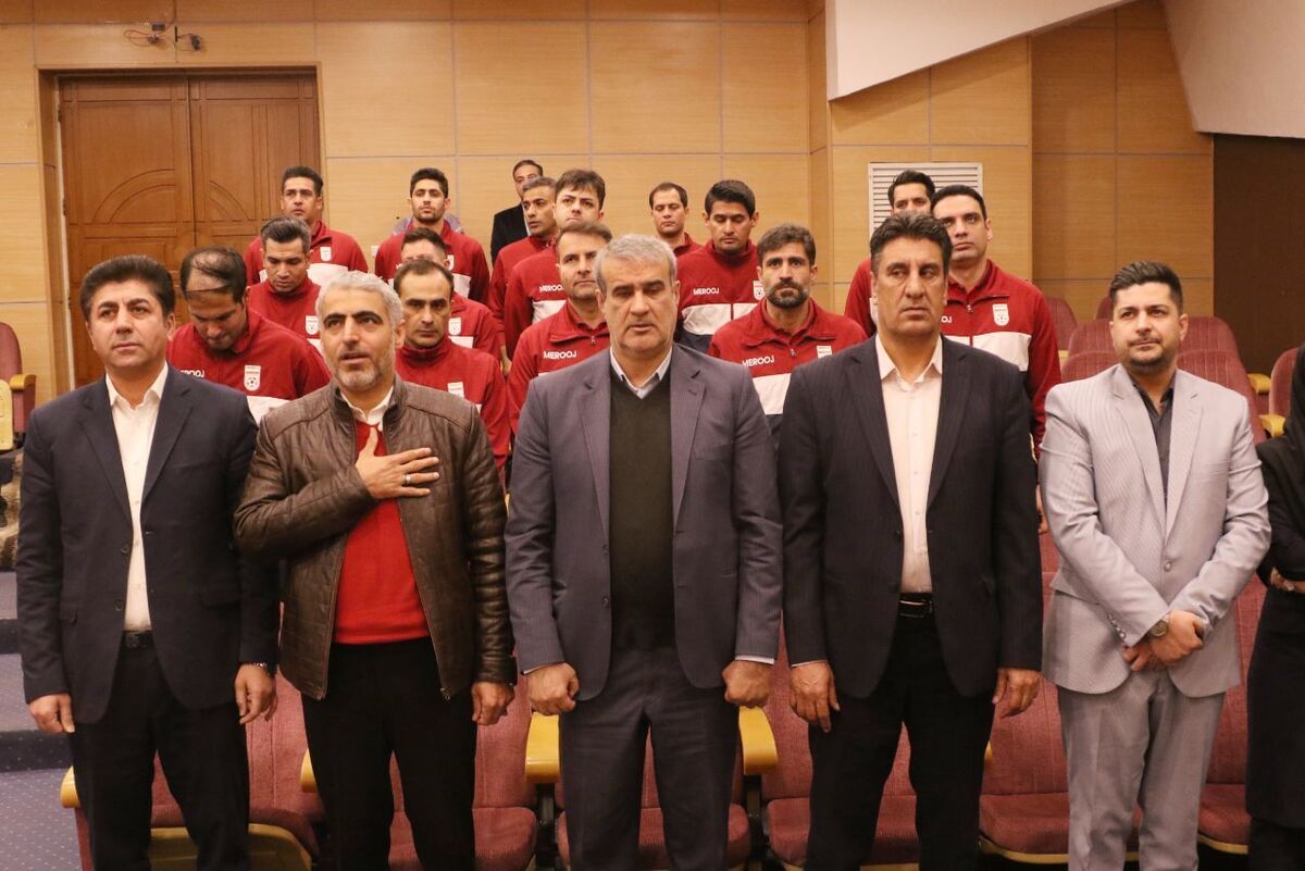 افشاریان: دریافتی ناظران را به دریافتی داوران چهارم میرسانیم ممبینی: یک داور برای حضور در لیگ برتر نباید ۱۰ سال منتظر بماند