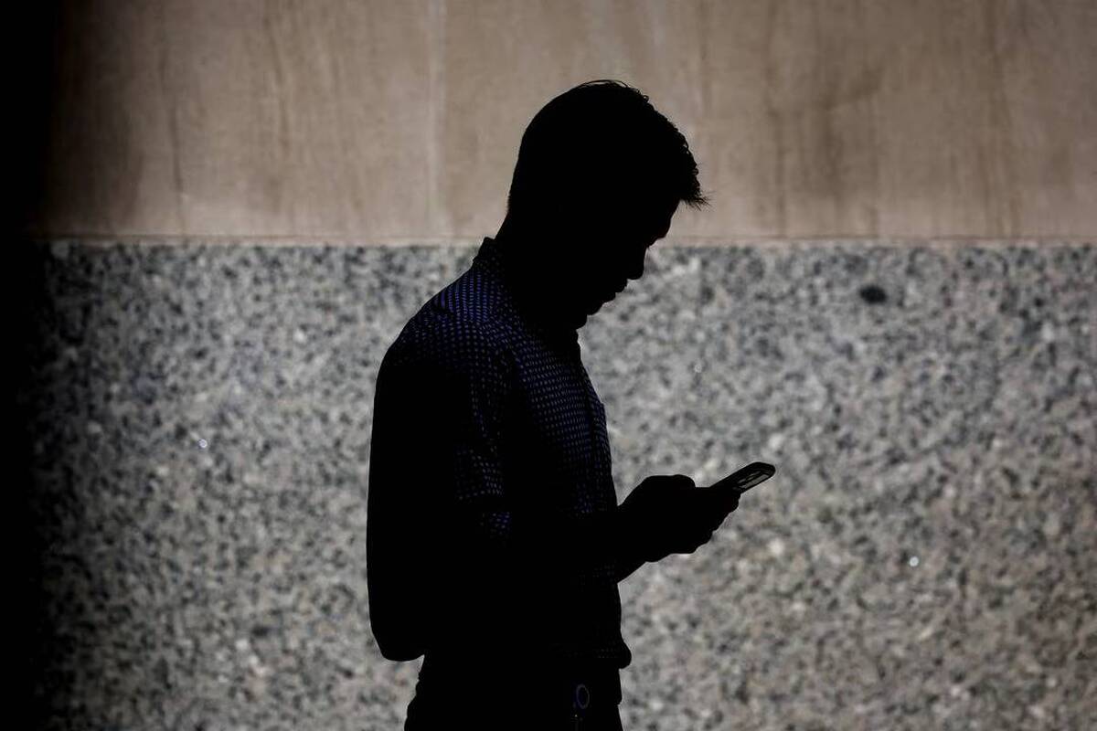 حمایت دموکراتها از لغو ممنوعیت تماس مقامات آمریکا با شبکههای اجتماعی