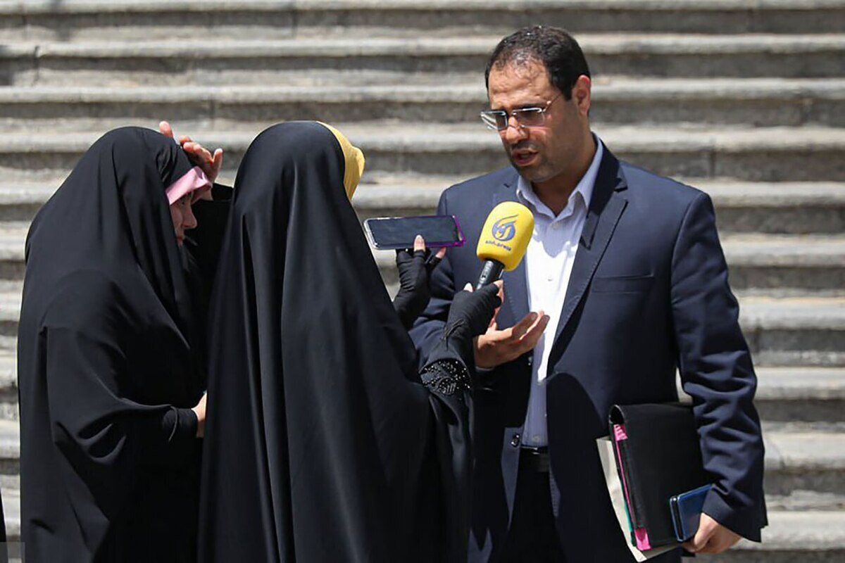 هدیه رئیس‌جمهور به دانش‌آموزان مدارس سمپاد