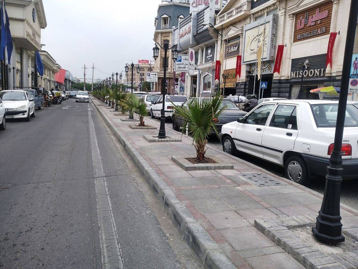 عملیات احداث و تکمیل گذرگاه میانی خیابان یافتآباد آغاز شد