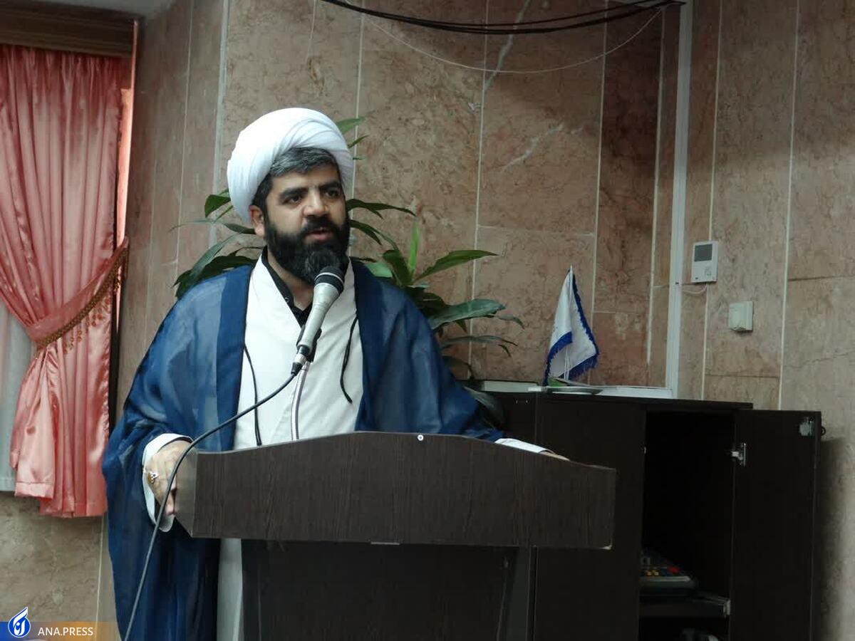 دانشگاه آزاد ظرفیتی خاص برای معرفی شخصیت امام راحل