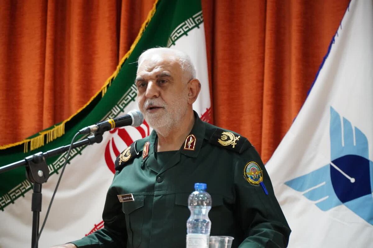انتقال مفاهیم درس آشنایی با دفاع مقدس باید درست منتقل شود