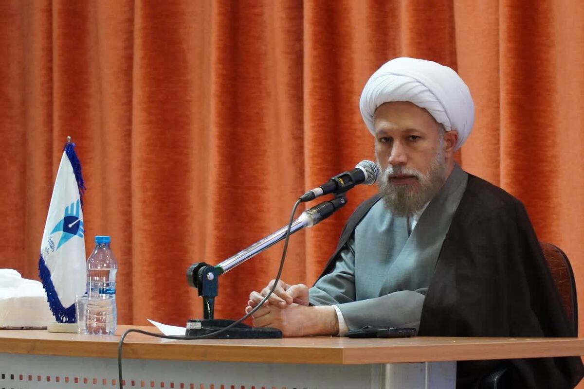 رسالت استاد درس دفاع مقدس جذب حداکثری و تحقق تمدن نوین اسلامی است