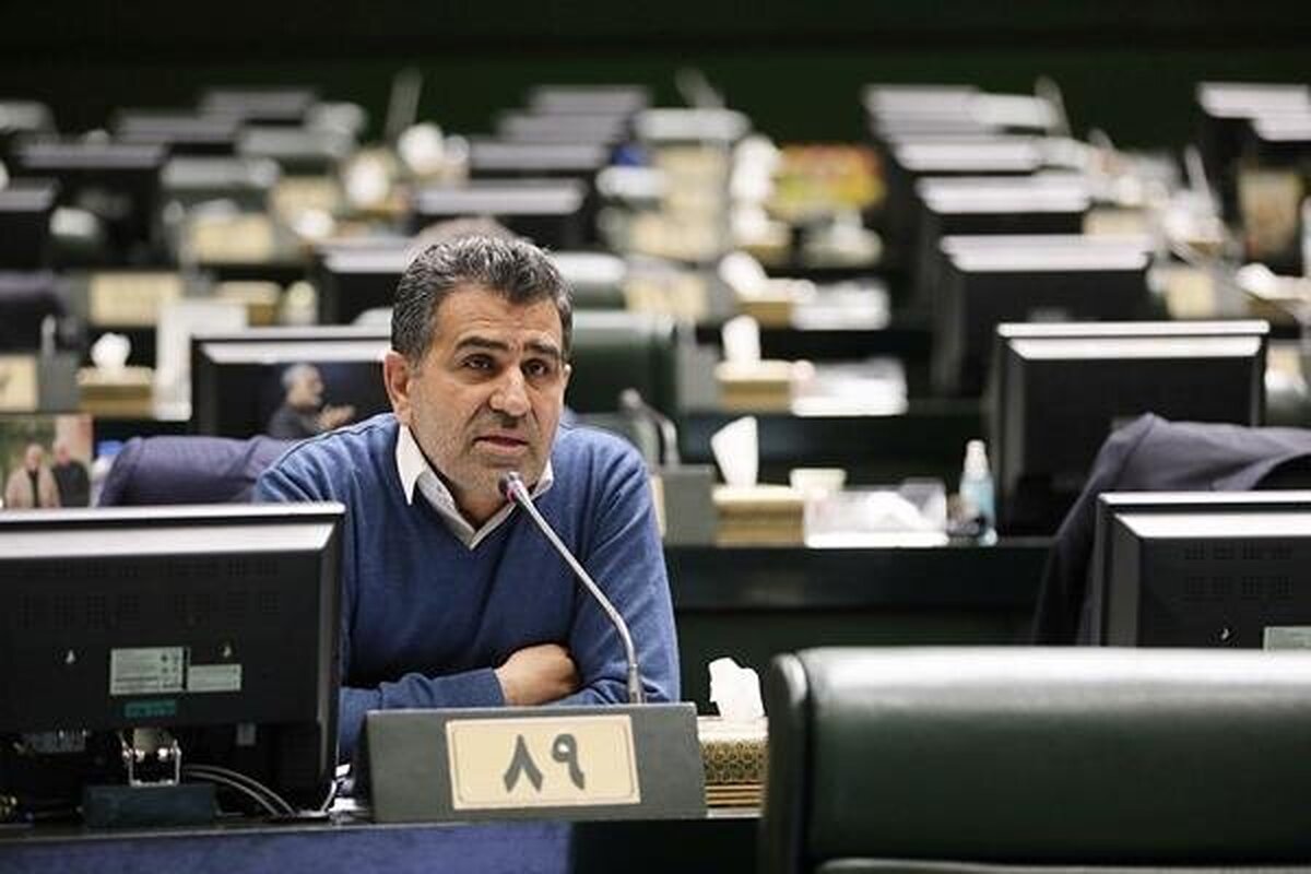 لزوم همکاری بیشتر دولت و مجلس برای تحقق شعار سال