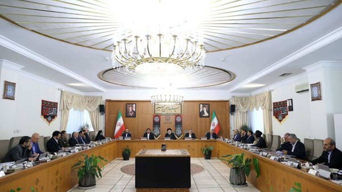 رئیسی: دستگاههای مسئول با تولیدکنندگان ارتباط منظم داشته باشند
