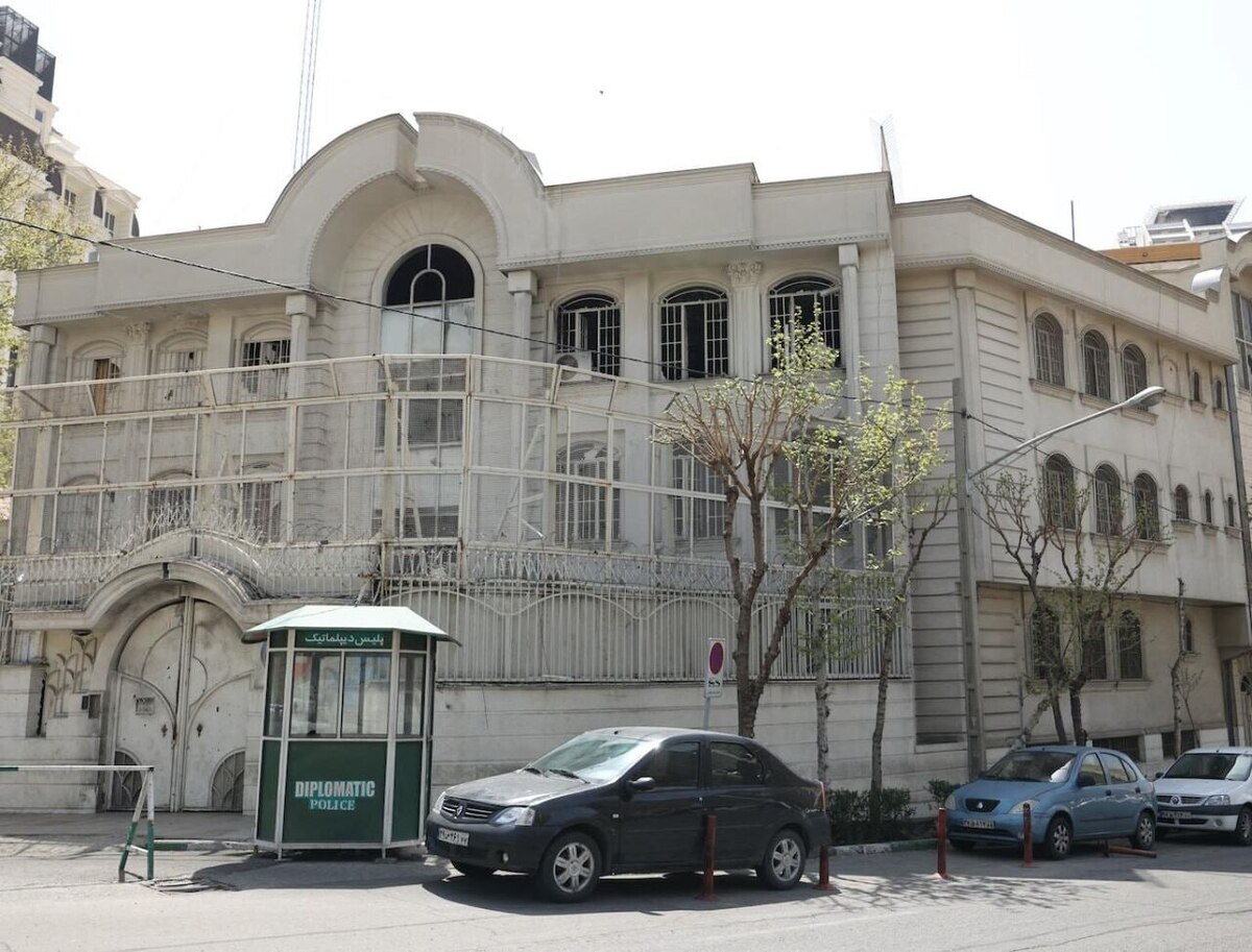 سفارت عربستان در ایران آغاز به کار کرد