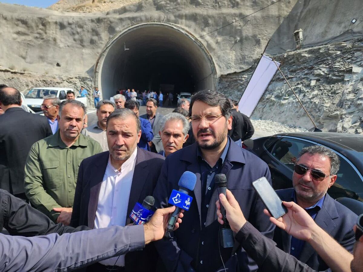 آغاز تردد از تونل دوم راه کربلا در بزرگراه ایلام_ مهران