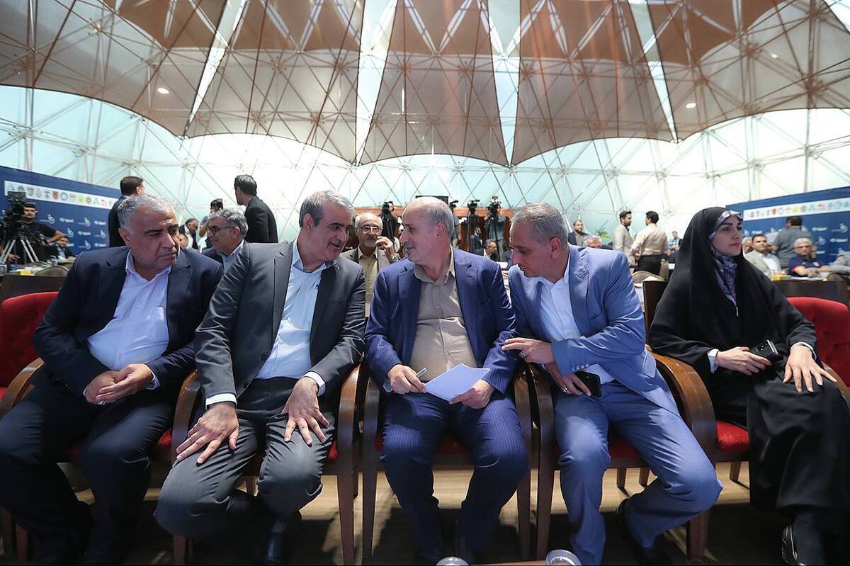 کشوری فرد: نکونام قول داده قراردادش را ثبت کند ورزشگاه آزادی از هفته سوم آماده میشود