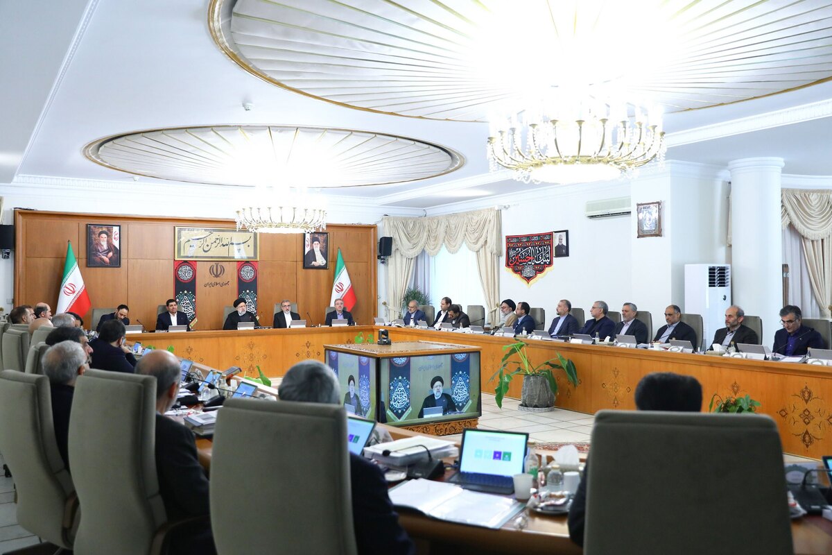 رئیسی: منابع آزاد شده صرف رونق تولید میشود