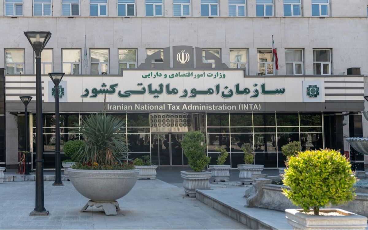 سازمان امور مالیاتی پیگیر مطالبه مالیاتی از درآمد میلیاردی دلال فوتبالی است