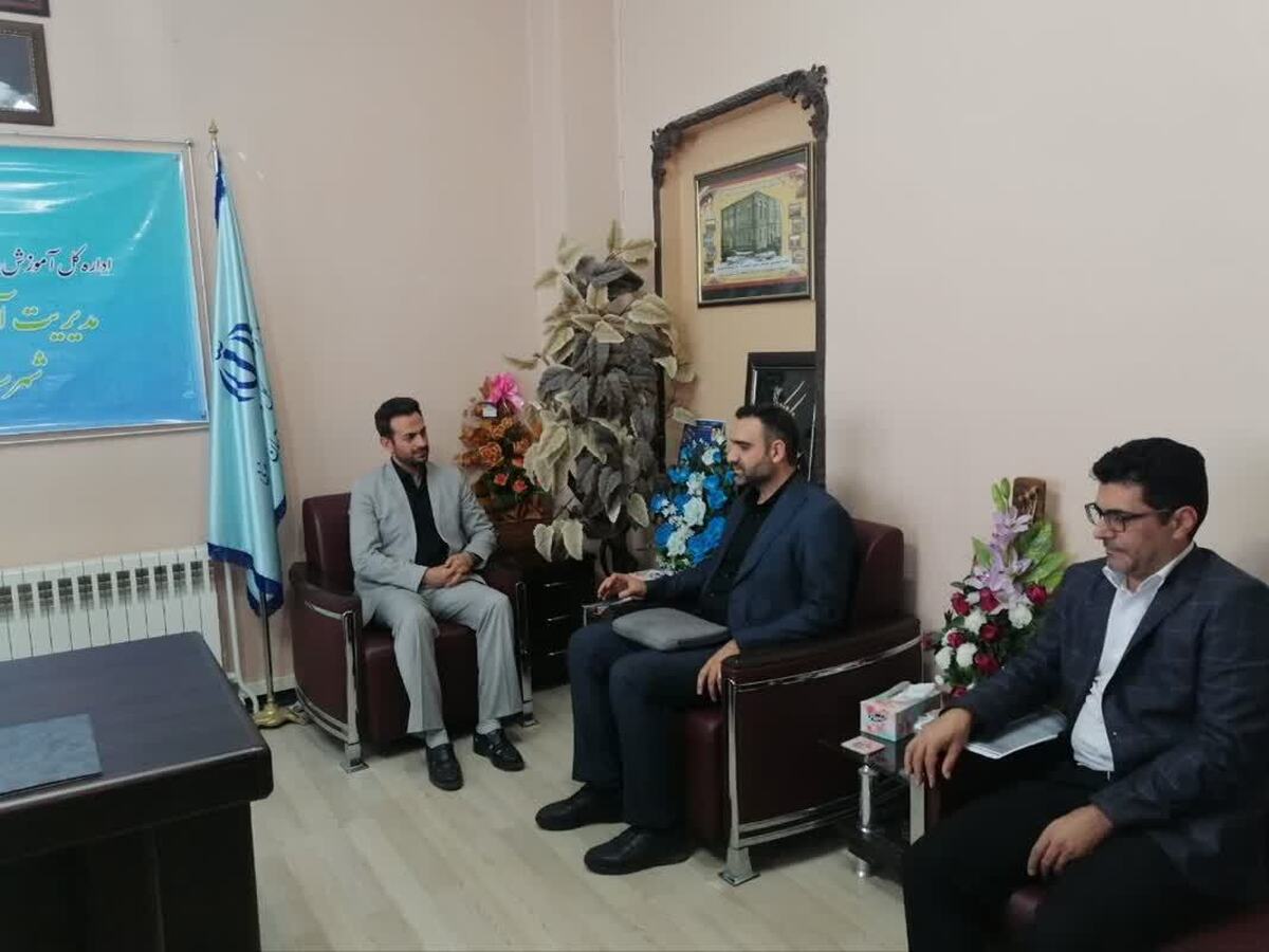 توسعه مدارس دخترانه در آذربایجانغربی با رویکرد تربیتی