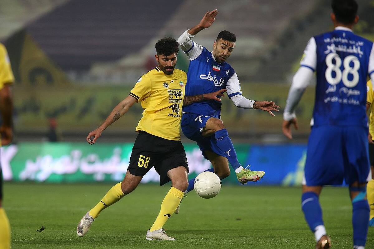 سید صالحی: سپاهان و استقلال شرایط برابری ندارند ذوبآهن به دنبال تلهگذاری برای پرسپولیس است