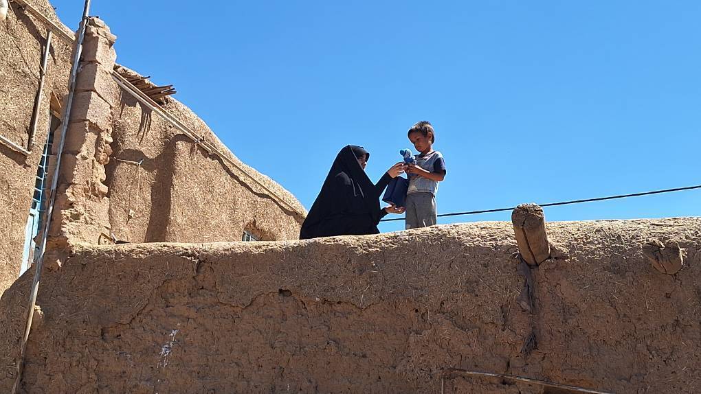 عروسکهای پویش «کودکان مکتب حسینی» به دست کودکان مناطق محروم رسید + فیلم و عکس عروسکهای پویش «کودکان مکتب حسینی» به دست کودکان مناطق محروم رسید + فیلم و عکس