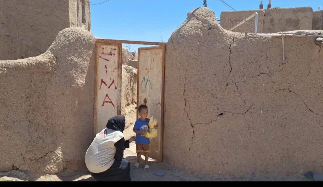 عروسکهای پویش «کودکان مکتب حسینی» به دست کودکان مناطق محروم رسید + فیلم و عکس عروسکهای پویش «کودکان مکتب حسینی» به دست کودکان مناطق محروم رسید + فیلم و عکس