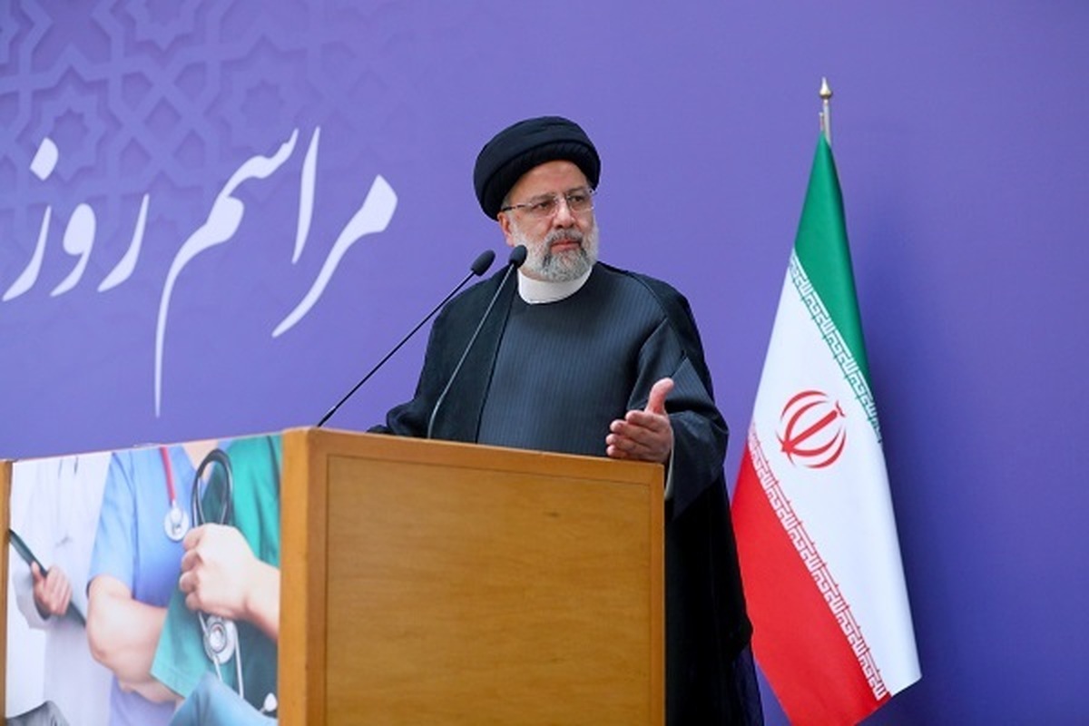 رئیسجمهور: موانع جذب نیروی کارآمد در وزارت بهداشت برداشته شود