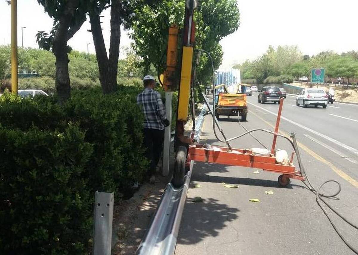 نقاط حادثهخیز بزرگراه شهید چمران ایمنسازی شد