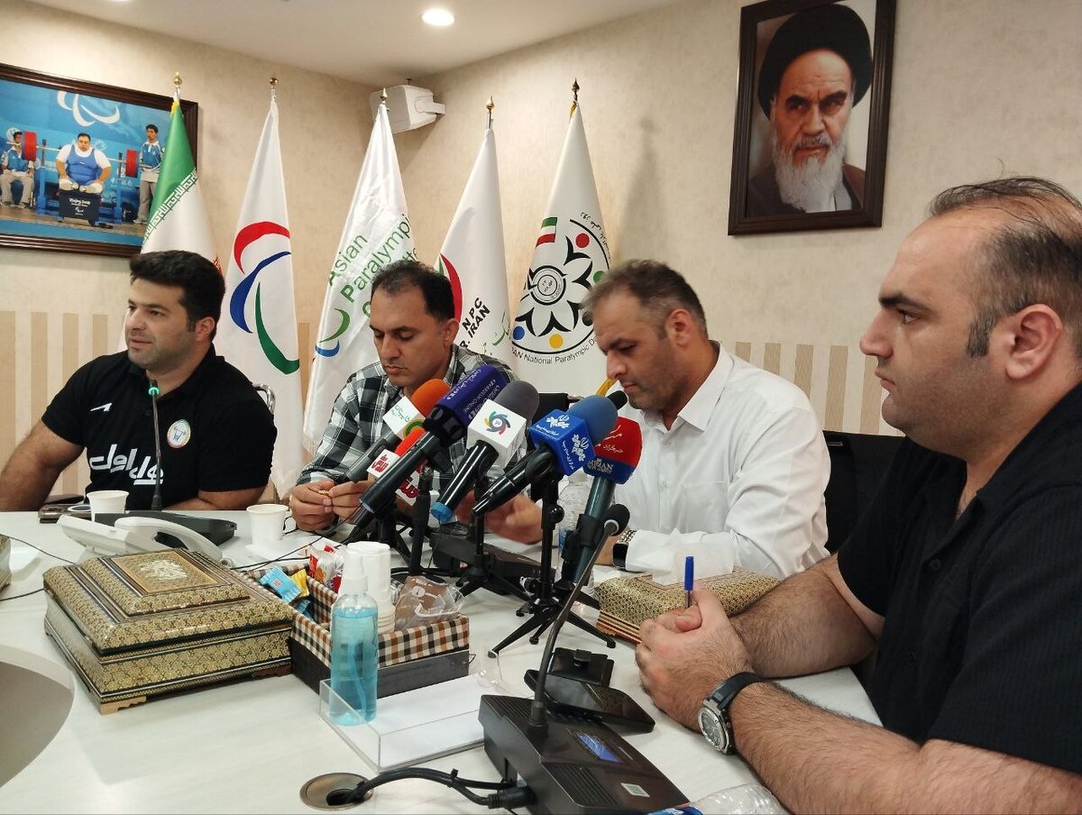 انوشیروانی: بدهی ۶ میلیاردی به شرکت توسعه داریم هالتر استاندارد زنان نداشتیم، اما تیم ملی در حال فعالیت بود