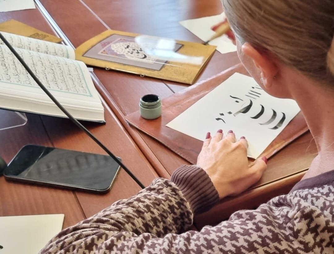 آشنایی روسها با خوشنویسی ایرانی اسلامی در کتابخانه دولتی روسیه آشنایی روسها با خوشنویسی ایرانی اسلامی در کتابخانه دولتی روسیه