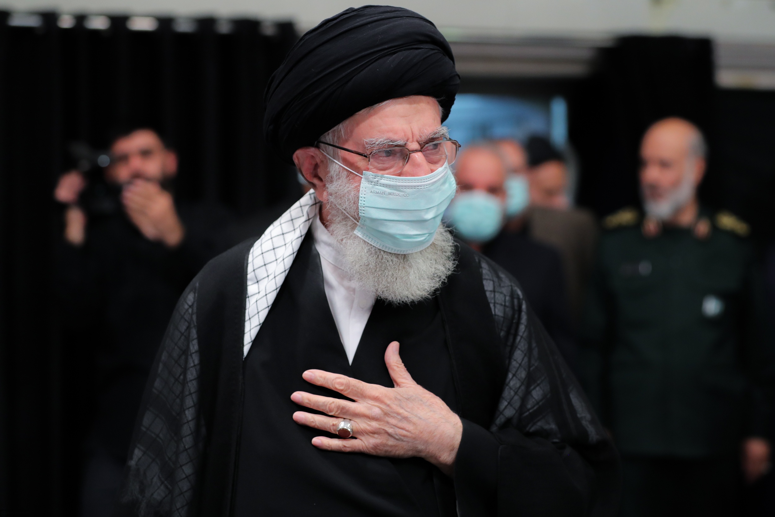 عزاداری هیئتهای دانشجویی دانشگاههای سراسر کشور در حضور رهبر انقلاب آغاز شد عزاداری هیئتهای دانشجویی دانشگاههای سراسر کشور در حضور رهبر انقلاب آغاز شد