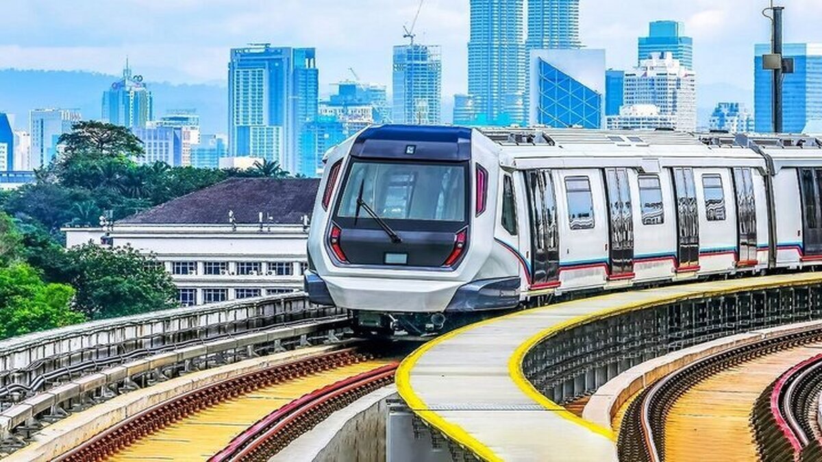 مطالعات «تراموا» به شورای شهر نیامده است/ راهاندازی تراموا و LRT منوط به تصویب شوراست