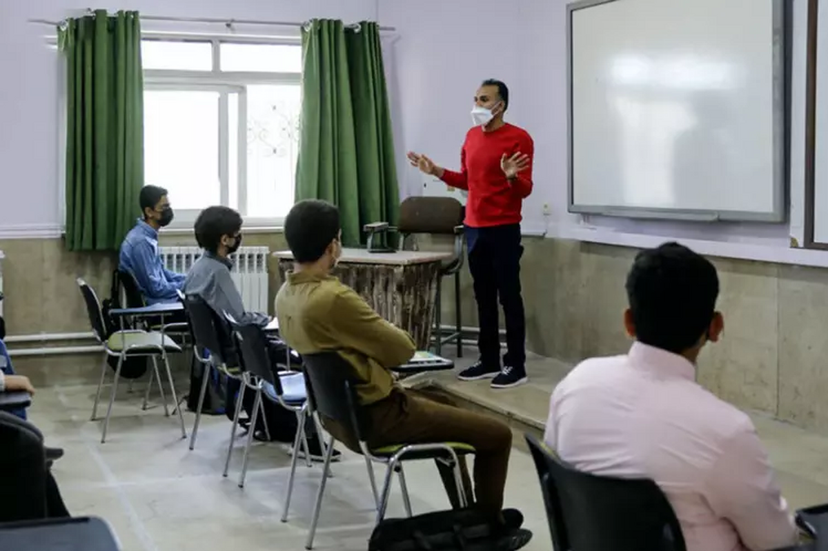 امروز؛ پایان مهلت ثبتنام فراخوان جذب عضو هیئت علمی وابسته دانشگاه آزاد