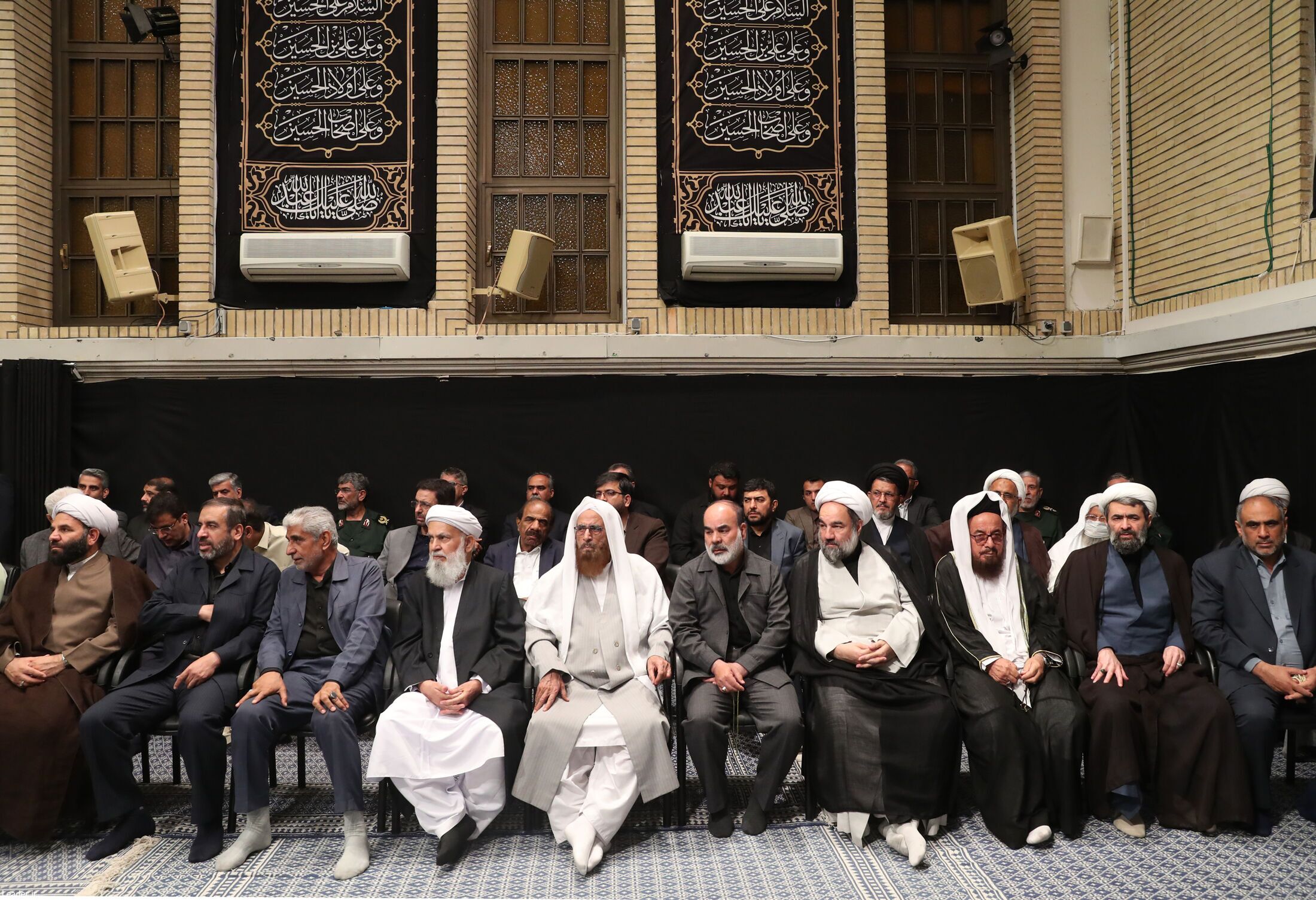 رهبر انقلاب: آمریکا به دنبال بحران&zwnj;سازی در ایران است/ در مقابله با دشمن به شدت جدی هستیم