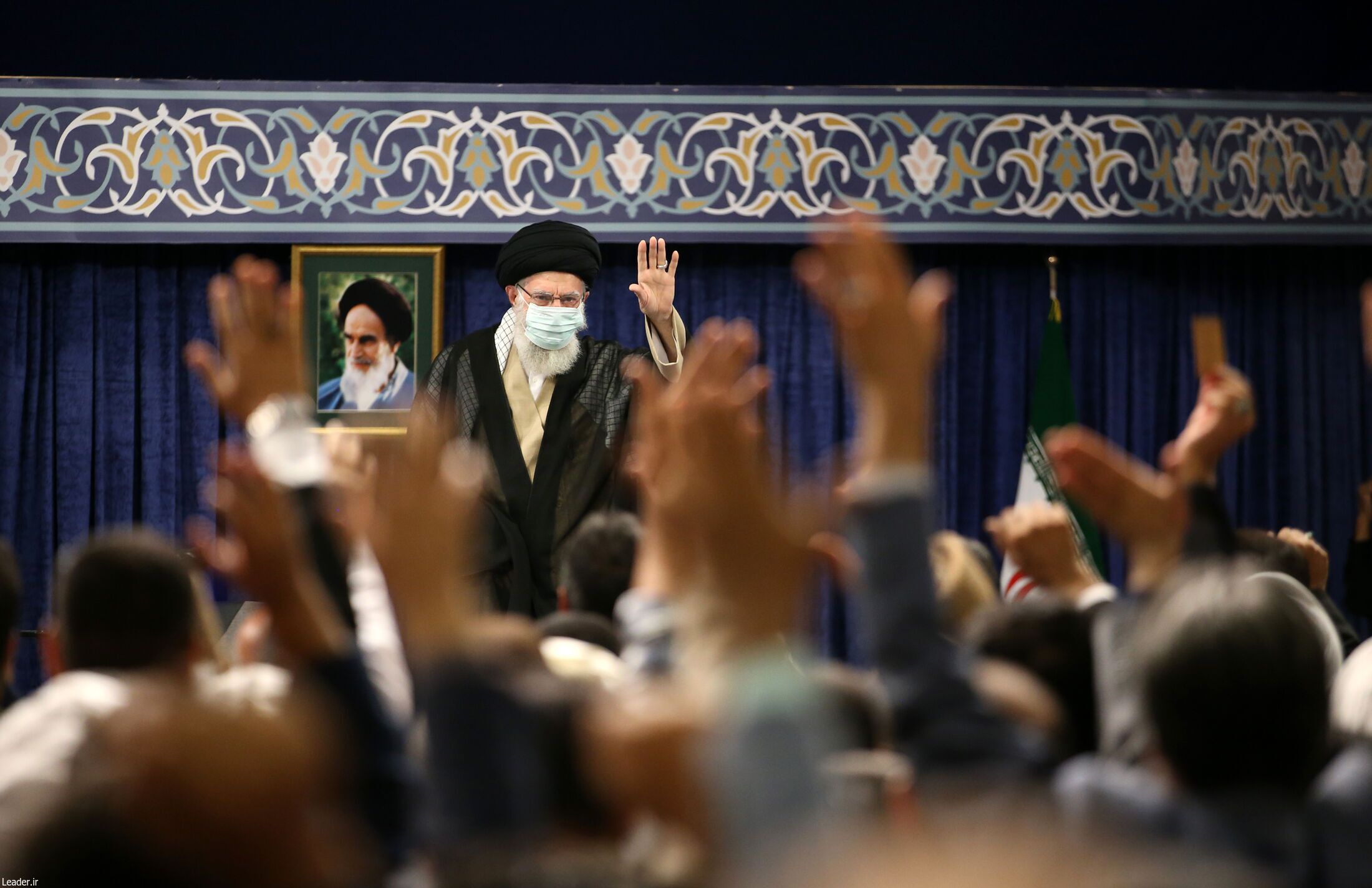 رهبر انقلاب: آمریکا به دنبال بحران&zwnj;سازی در ایران است/ در مقابله با دشمن به شدت جدی هستیم