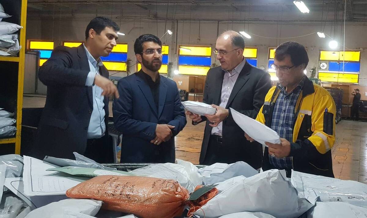 بررسی فرآیند‌های پستی در مراکز تجزیه و مبادلات داخلی و هاب بین‌الملل