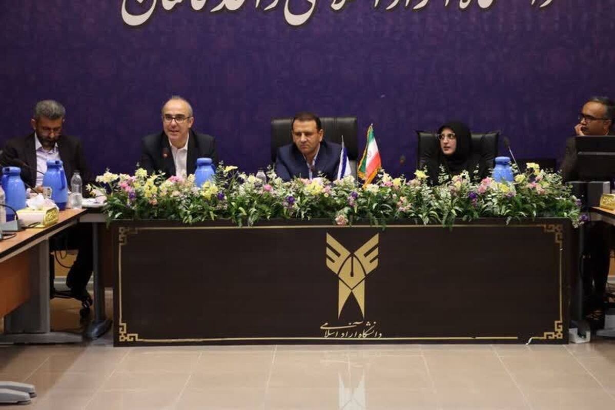 از توسعه فعالیتهای فنی ـ مهندسی در دانشگاه آزاد تا بهرهگیری از ظرفیتهای سامانه پژوهشیار