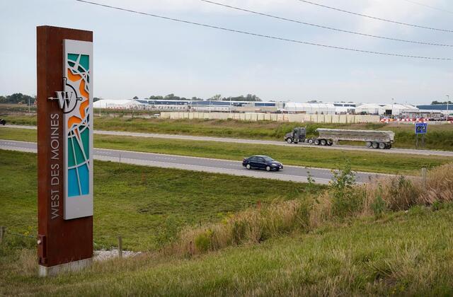 عطش هوش مصنوعی!/ نگرانی از افزایش مصرف آب برای آموزش مدلهای زبانی بزرگ عطش هوش مصنوعی!/ نگرانی از افزایش مصرف آب برای آموزش مدلهای زبانی بزرگ