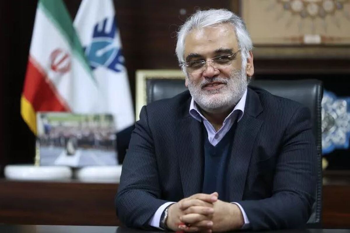 رویکرد دانشگاه آزاد تولید علم نافع و تربیت نیروی انسانی کارآمد است