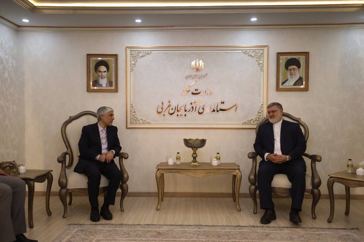 دیدار وزیر ورزش با استاندار آذریایجان غربی هاشمی: نمیتوانیم به تنهایی وزارت ورزش را اداره کنیم
