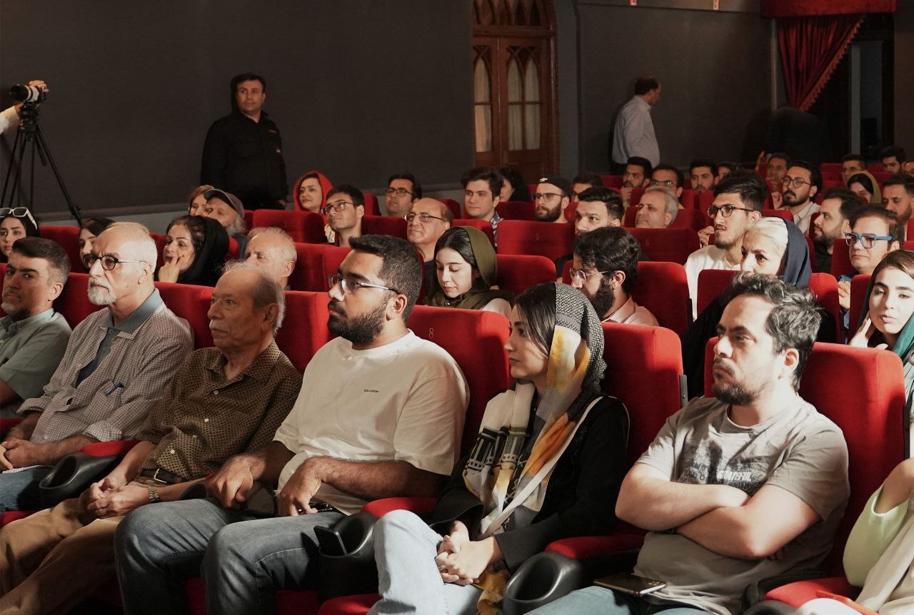 شیفته همکاری با مهرجویی و تقوایی هستم شیفته همکاری با مهرجویی و تقوایی هستم