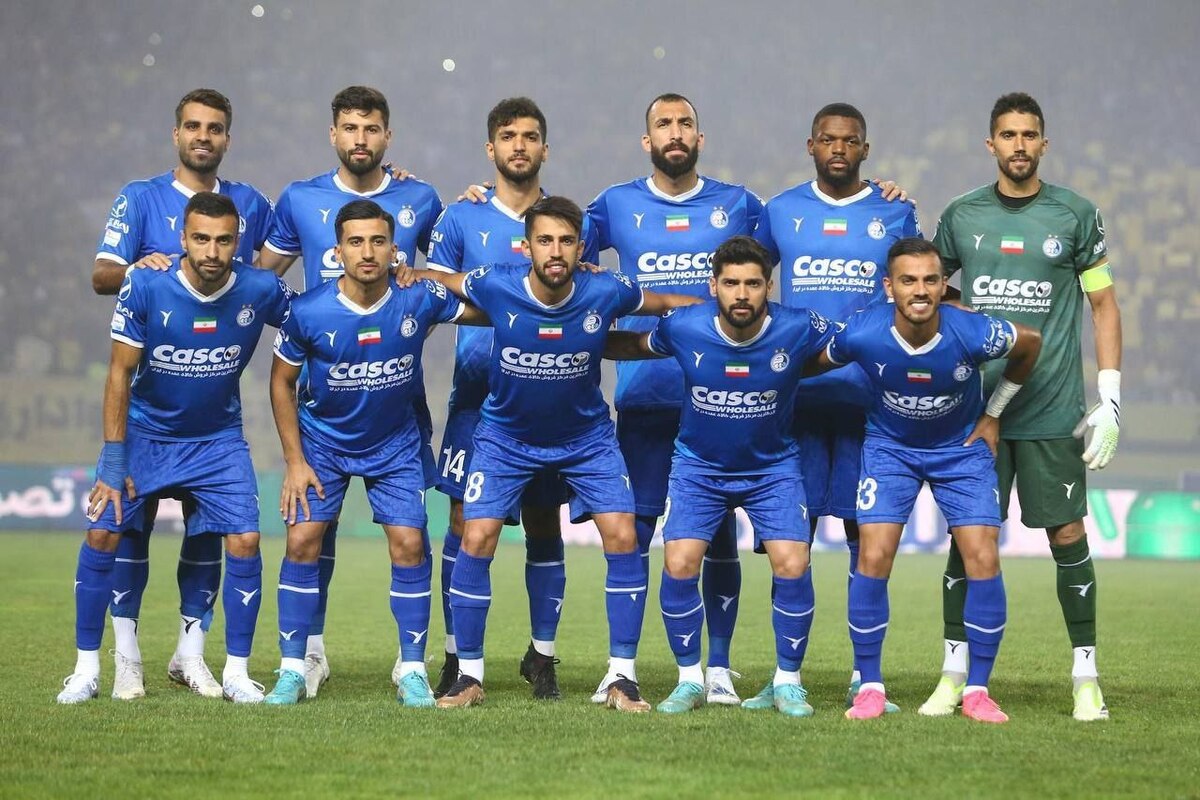 در صورت جذب دو بازیکن خارجی یک بازیکن استقلال از لیست خارج میشود