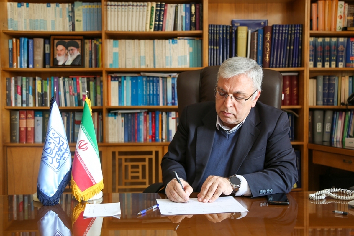 دانشجویان بیبضاعت با فروش لپتاپ امورات زندگی را میگذرانند
