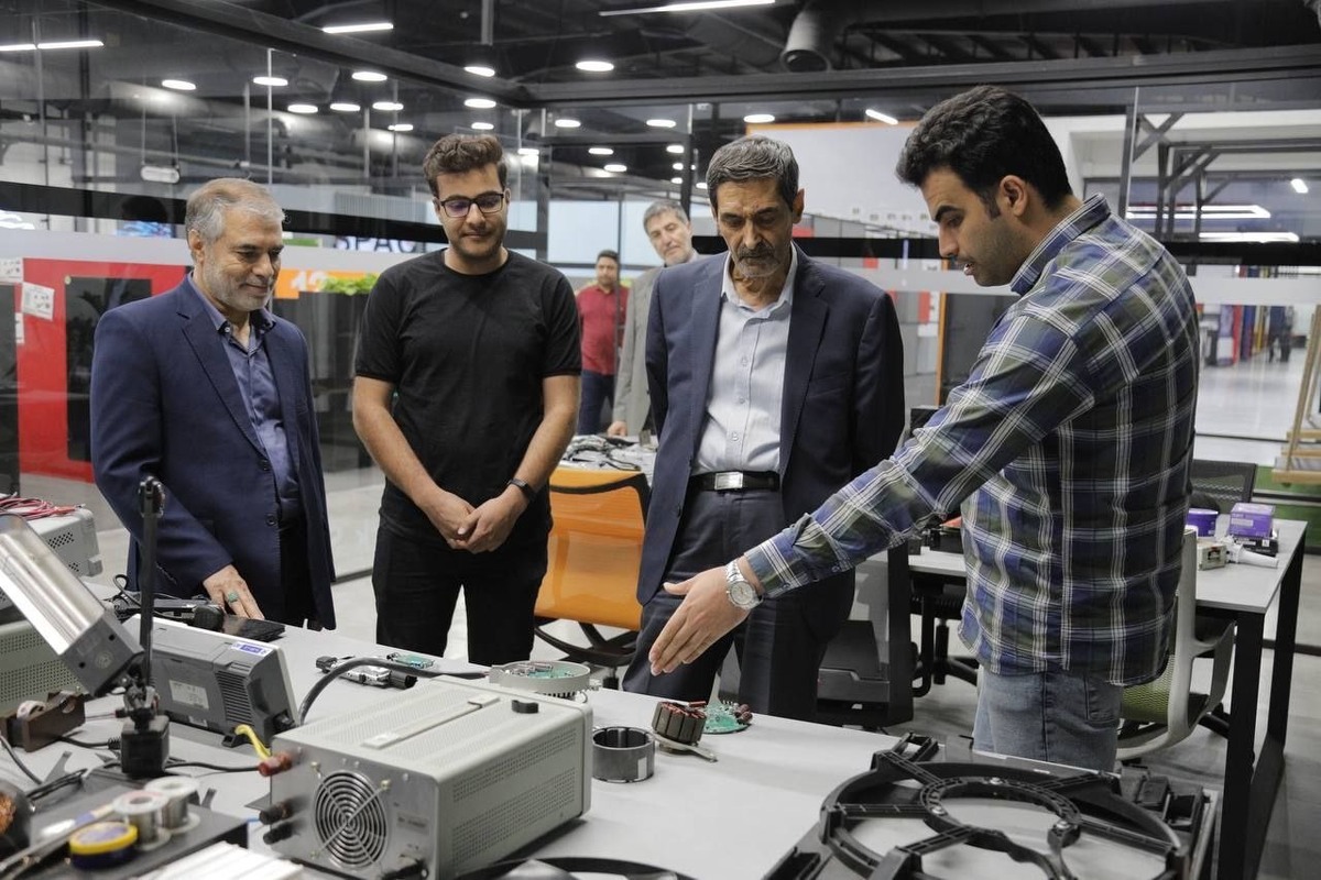 آمپر؛ اولین بازیگر کارخانه ملی نوآوری خودروهای برقی کشور