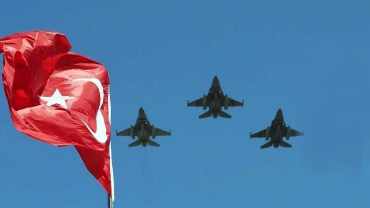 وزیر دفاع عراق در آنکارا ترکیه استان «دهوک» را بمباران کرد